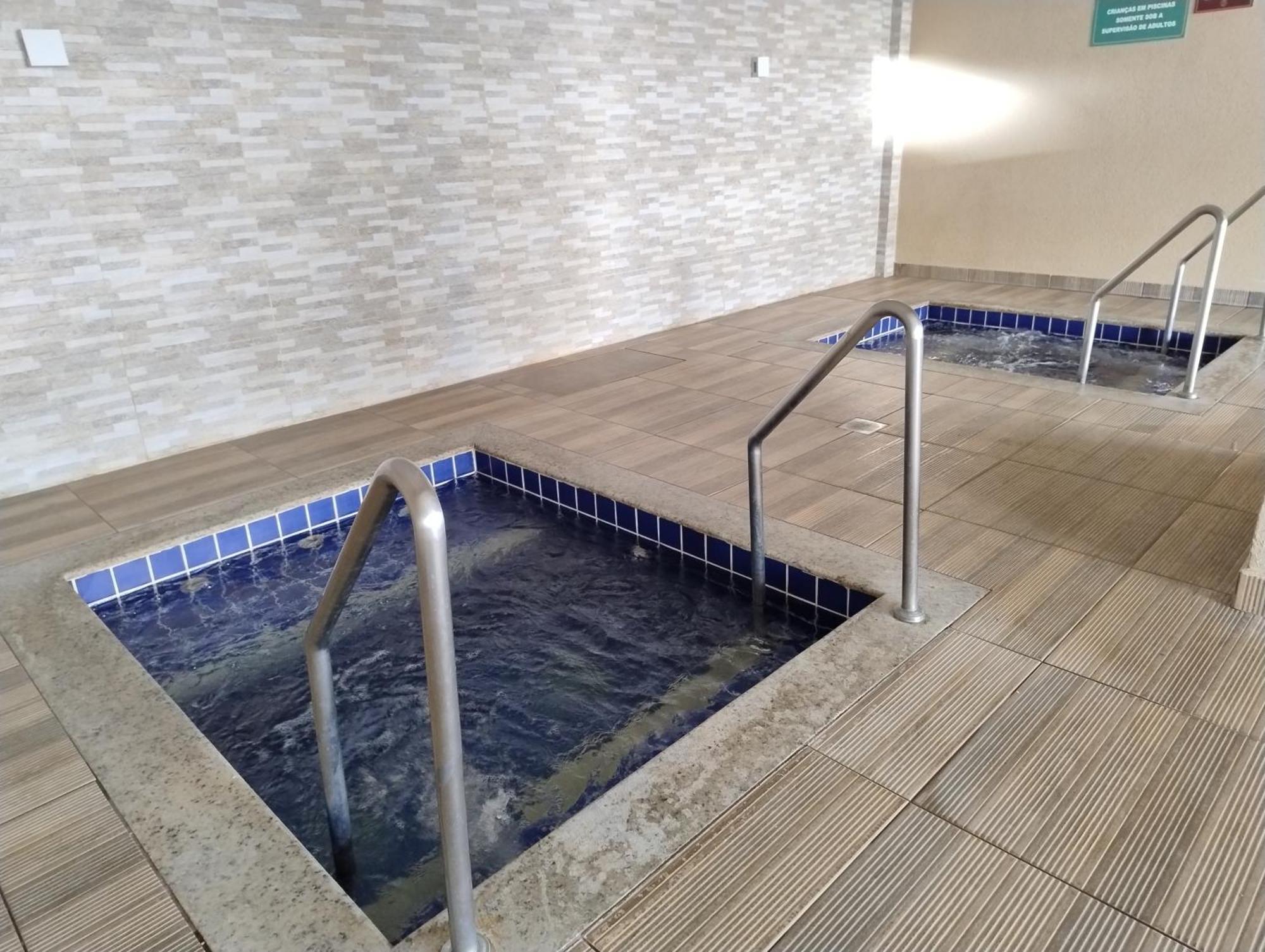 Casa Da Madeira Caldas Novas - 2 Quartos - Achei Ferias - Com Roupa De Cama 外观 照片